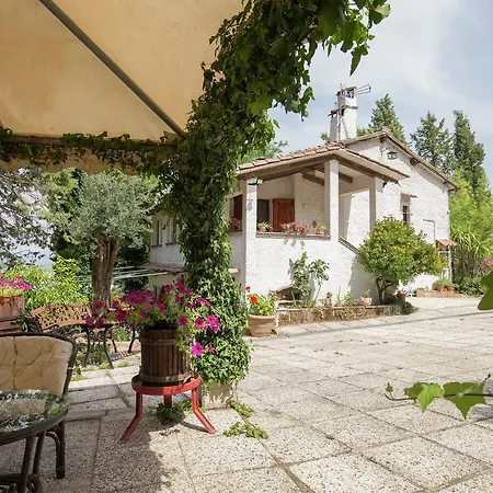 Nyaraló Holiday Perticara
